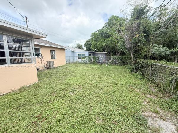 Northmore, 936 45th St, West Palm Beach, Florida 33407, image 3