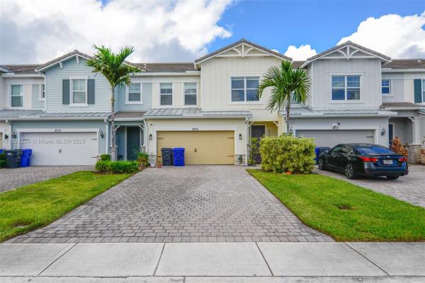 Parkview At Hillcrest, 4735 Eucalyptus Dr, Hollywood, Florida 33021, image 1