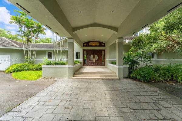 Chateau Artisan, 15800 SW 258th St, Redland, Florida 33031, image 3