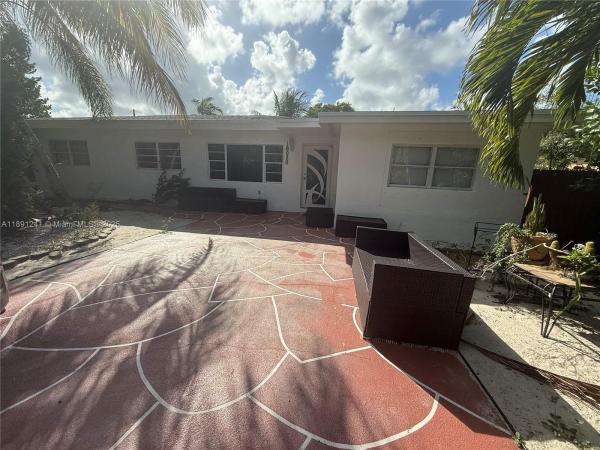 Fulford By The Sea, 16030 Miami Dr, North Miami Beach, Florida 33162, image 1