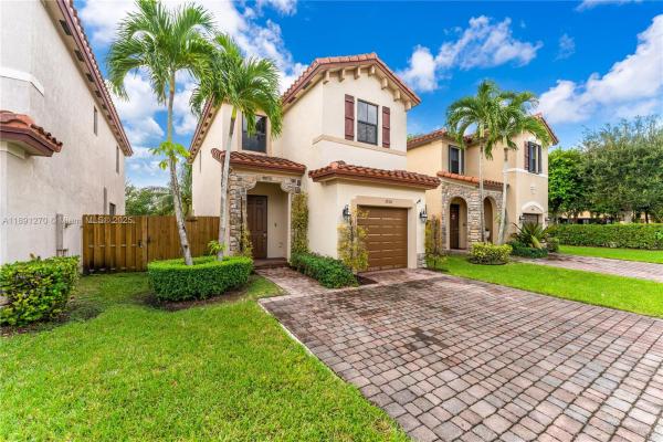 Sierra At The Vineyards, 3708 NE 1st St, Homestead, Florida 33033, image 2