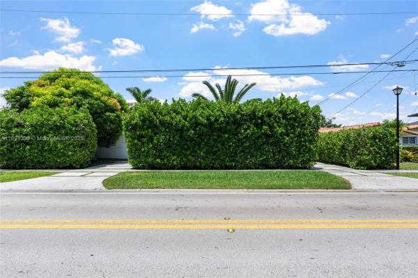 Keystone Point, 2115 Keystone Blvd, North Miami, Florida 33181, image 3
