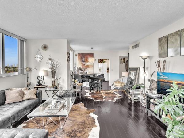 Florida Towers, 6422 Collins Ave #701, Miami Beach, Florida 33141, image 1