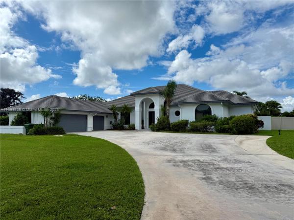 Paddock Park 2 Of Wellington, 14984 Roan Ct, Wellington, Florida 33414, image 1