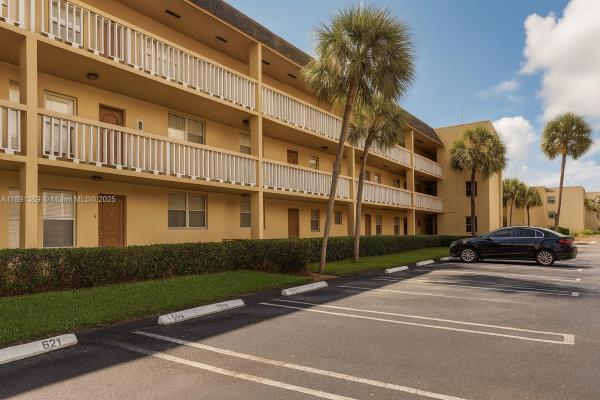 Bermuda Club, 6300 NW 62nd St #101, Tamarac, Florida 33319, image 1