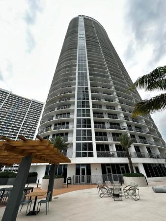 Opera Tower, 1750 N Bayshore Dr #1710, Miami, Florida 33132, image 1