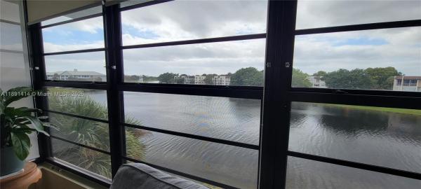 Whitehall Of Pine Island Ridge, 1530 Whitehall Dr #405, Davie, Florida 33324, image 3