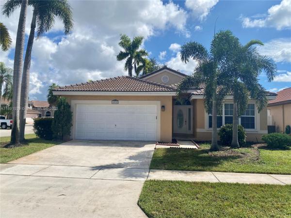 Coconut Cove At Silver Lakes, 405 SW 183rd Way, Pembroke Pines, Florida 33029, image 1