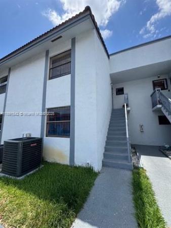 Lago Grande, 2730 W 63rd Pl #21-26, Hialeah, Florida 33016, image 1