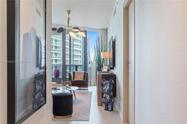 Brickell Flatiron, 1000 Brickell Plz #3401, Miami, Florida 33131, image 2