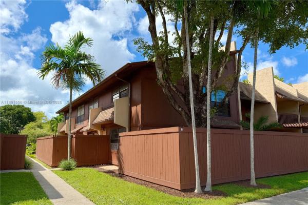 6451 SW 116th Ct B-98 #B-98, Unincorporated Dade County, Florida 33173, image 1