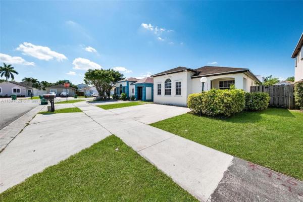 13910 SW 160th Ter, Unincorporated Dade County, Florida 33177, image 1
