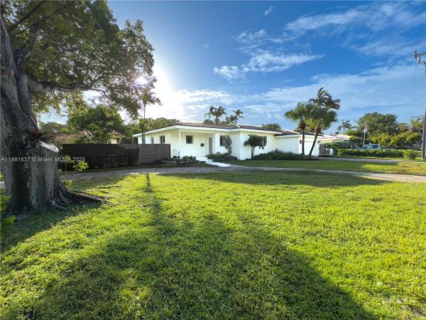 Miami Shores Bay Park Estates, 1300 NE 102nd St, Miami Shores, Florida 33138, image 1