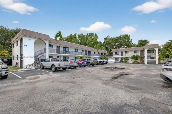 615 NE 26th St #9, Wilton Manors, Florida 33305, image 1