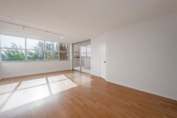 1300 NE Miami Gardens Dr #820E, Unincorporated Dade County, Florida 33179, image 1