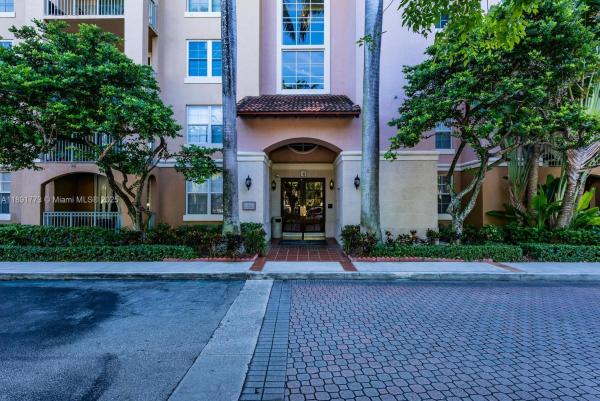 The Yacht Club At Aventura, 19801 E Country Club Dr #4501, Aventura, Florida 33180, image 1