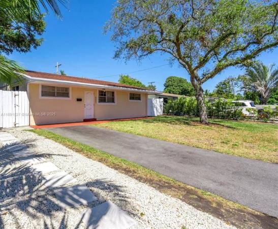 Linwood Gardens, 6441 Allen St, Hollywood, Florida 33024, image 3