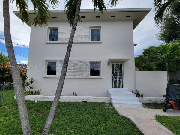 Beacom Manor, 2450 SW 5th St, Miami, Florida 33135, image 1