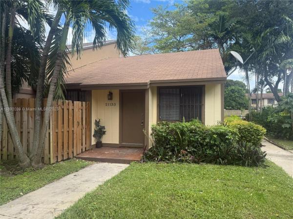 21133 NE 4th Ct, Unincorporated Dade County, Florida 33179, image 1