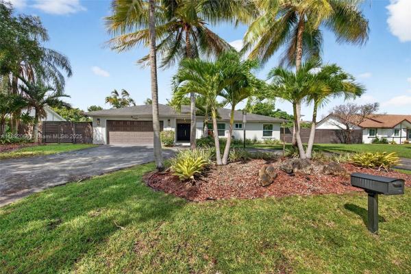 Edmor Estates, 17500 SW 93rd Pl, Palmetto Bay, Florida 33157, image 1