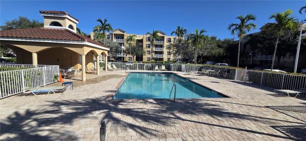 Sheridan Beach Club, 509 E Sheridan St #4043, Dania Beach, Florida 33004, image 1
