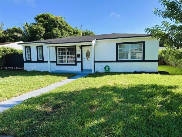 9221 Broad Manor Rd, Unincorporated Dade County, Florida 33147, image 1