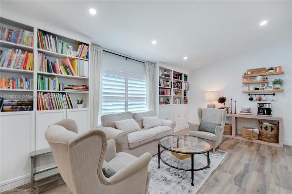 Hawkes Bluff, 5340 Lancelot Ln, Davie, Florida 33331, image 2