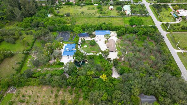 25300 SW 147th Ave, Unincorporated Dade County, Florida 33032, image 1