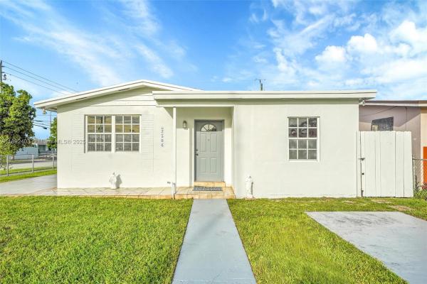 Hialeah Homesites, 2506 W 9th Ct, Hialeah, Florida 33010, image 1