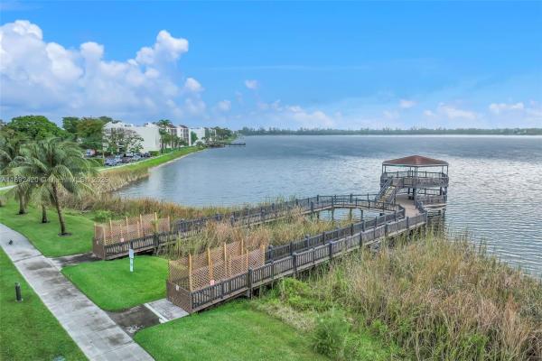 Lake Emerald, 110 Lake Emerald Dr #404, Oakland Park, Florida 33309, image 1