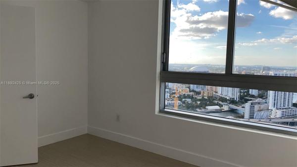 The Ivy At Riverfront, 90 SW 3rd St #3907, Miami, Florida 33130, image 1