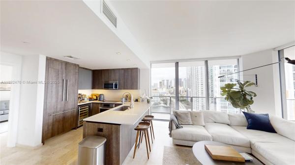 Reach Brickell City Centre, 68 SE 6th St #1111, Miami, Florida 33131, image 2