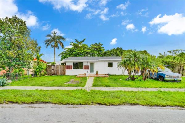 30041 SW 149th Ct, Unincorporated Dade County, Florida 33033, image 1