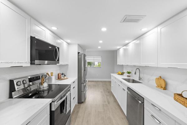Suffolk At Century Village, 1400 SW 137th Ave #312F, Pembroke Pines, Florida 33027, image 2