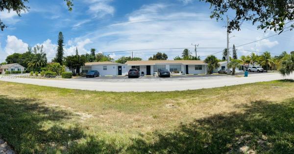 Crestview Boynton Beach, 333 SE 23rd Ave, Boynton Beach, Florida 33435, image 1