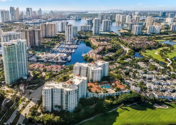 Turnberry Village North Tower, 20000 E Country Club Dr #PH01, Aventura, Florida 33180, image 1