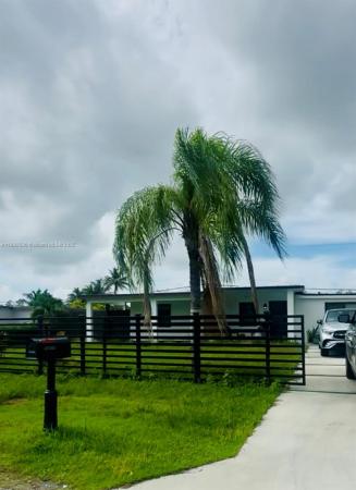 14970 Leisure Dr, Unincorporated Dade County, Florida 33033, image 1