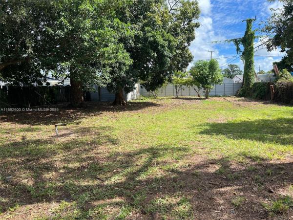 10421 NW 33rd Ave, Unincorporated Dade County, Florida 33147, image 1