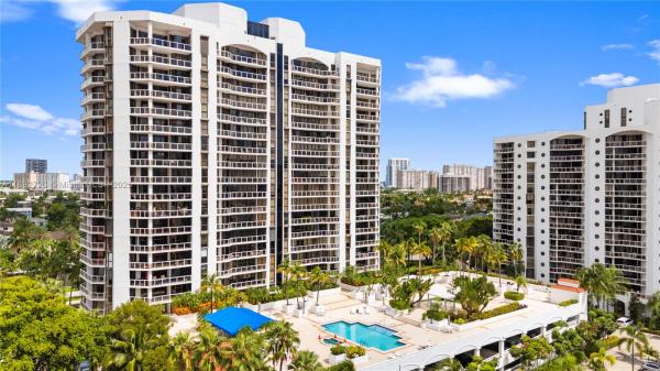 Harbor Tower At The Waterways, 3598 Yacht Club Dr #1004, Aventura, Florida 33180, image 2