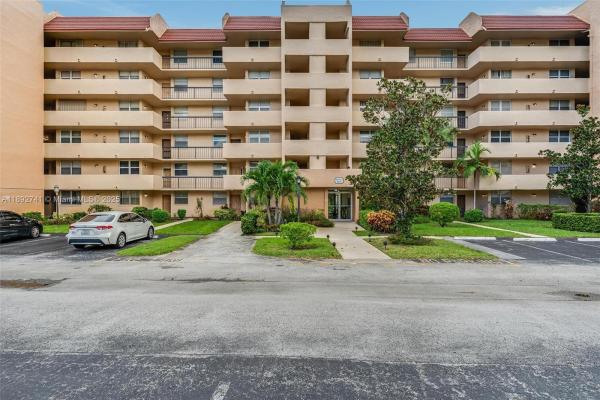 Environ 2, 3671 Environ Blvd #169, Lauderhill, Florida 33319, image 1