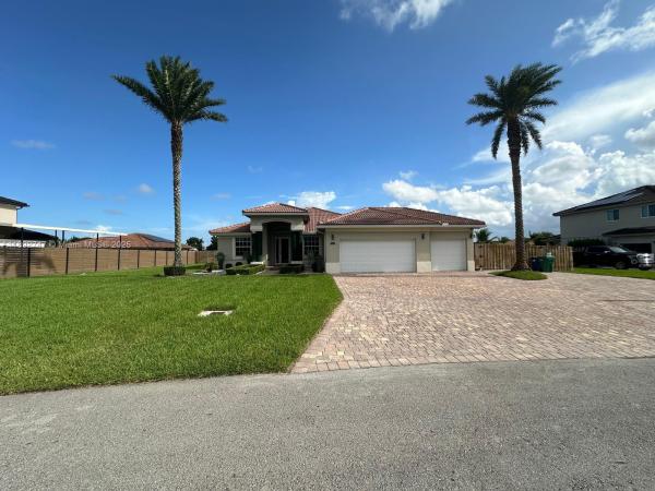 12944 SW 222nd St, Unincorporated Dade County, Florida 33170, image 1