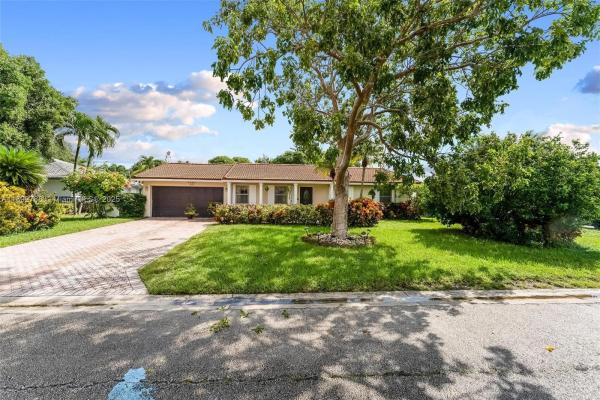Chevy Chase, 3995 NW 105th Ave, Coral Springs, Florida 33065, image 1