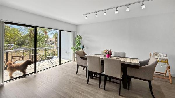 Villa Grande, 6300 SW 138th Ct #205, Kendale Lakes, Florida 33183, image 3