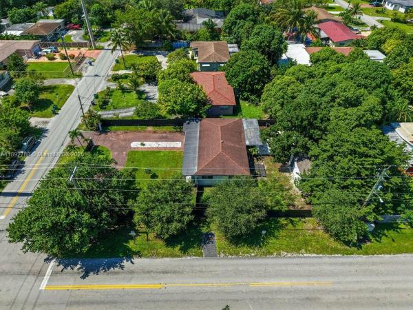 Biscayne Palms, 199 NE 163rd St, North Miami Beach, Florida 33162, image 3
