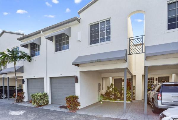 Atlantic East Townhomes, 728 SE 2nd St, Pompano Beach, Florida 33060, image 1