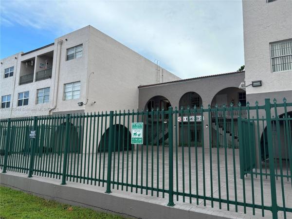 Westland Gardens Club, 1350 W 53 St #24, Hialeah, Florida 33012, image 1