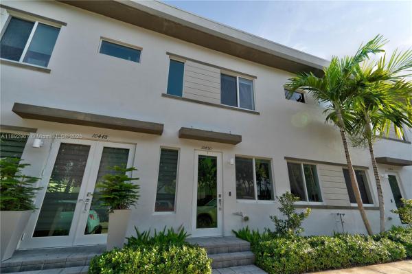 Landmark At Doral, 10450 NW 67th St, Doral, Florida 33178, image 1