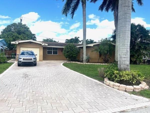 Boulevard Heights, 8831 NW 10th St, Pembroke Pines, Florida 33024, image 1