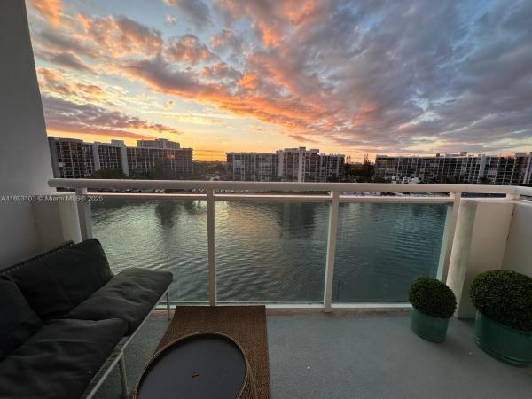 The Residences On Hollywood Beach, 3000 S Ocean Dr #612, Hollywood, Florida 33019, image 1