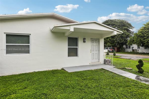 Tamiami Pines, 3300 SW 9th Ter, Miami, Florida 33135, image 2